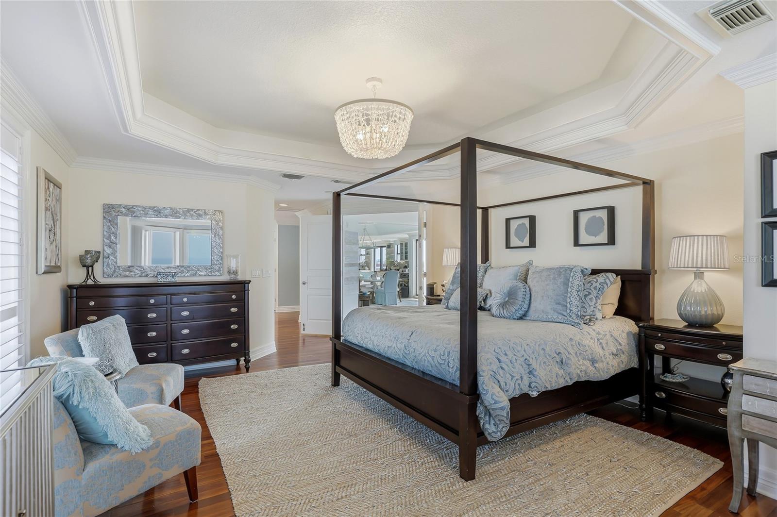 Image 38 of 82 For 19730 Gulf Boulevard 4