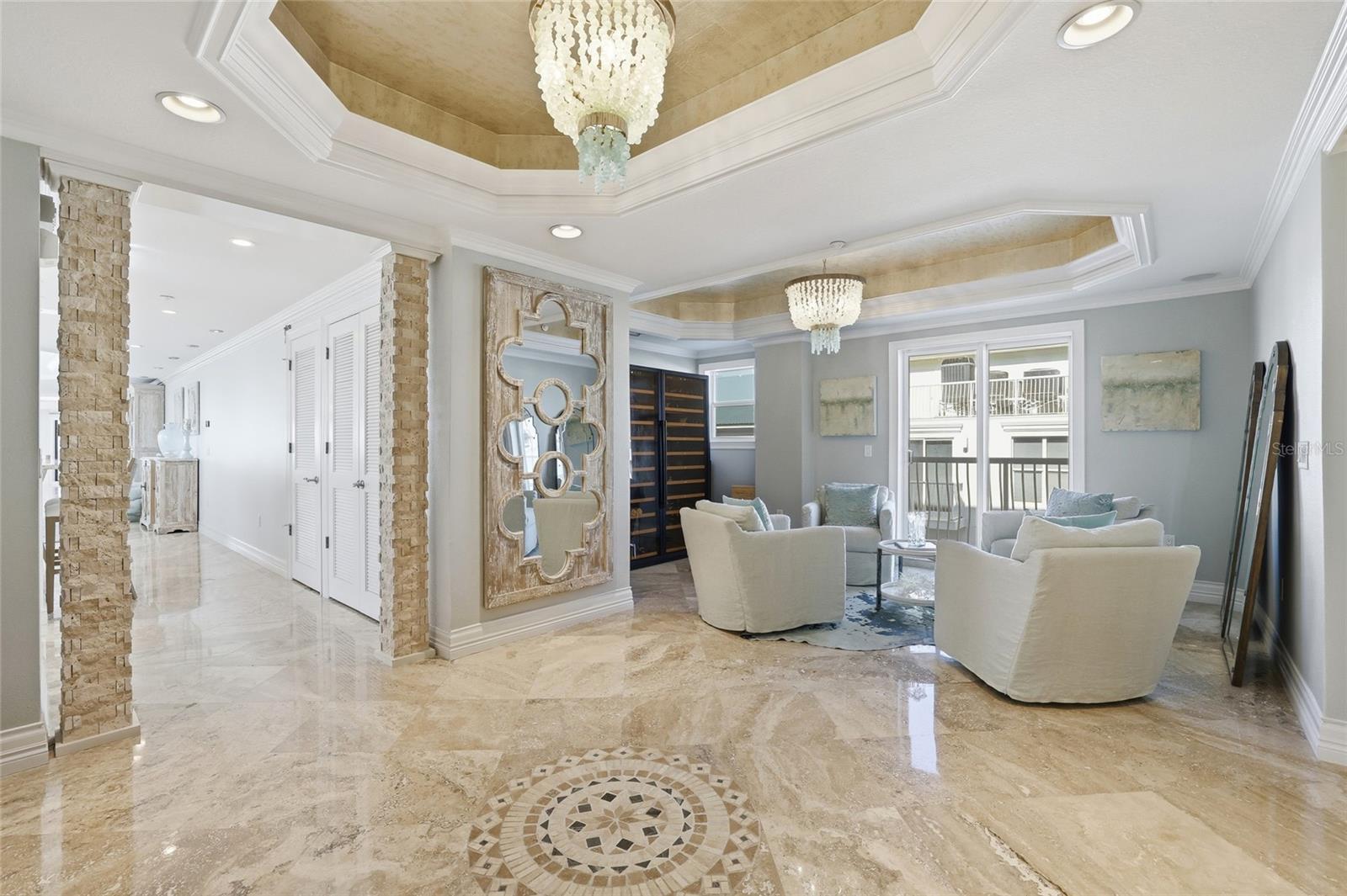 Image 5 of 82 For 19730 Gulf Boulevard 4