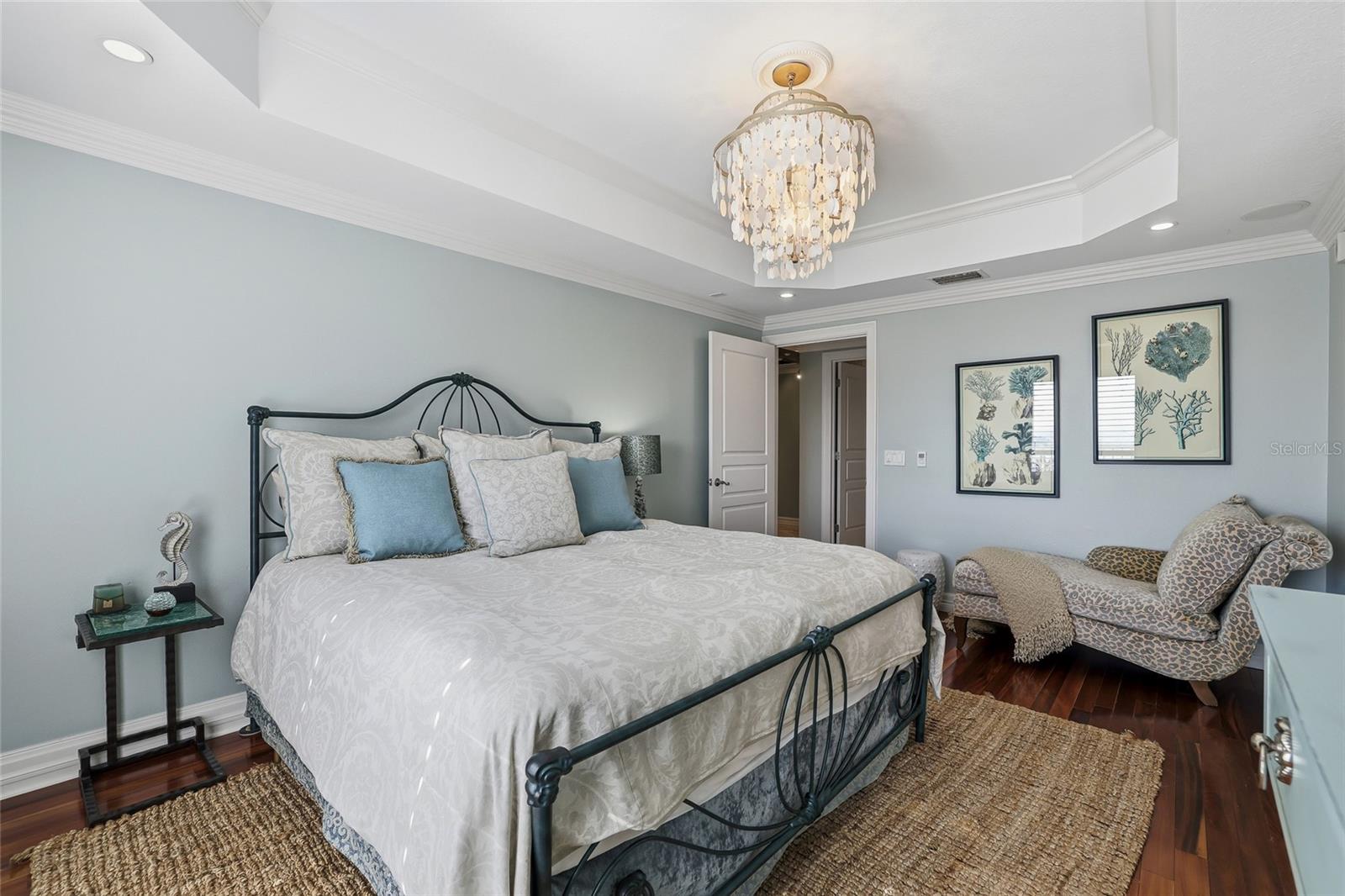 Image 64 of 82 For 19730 Gulf Boulevard 4