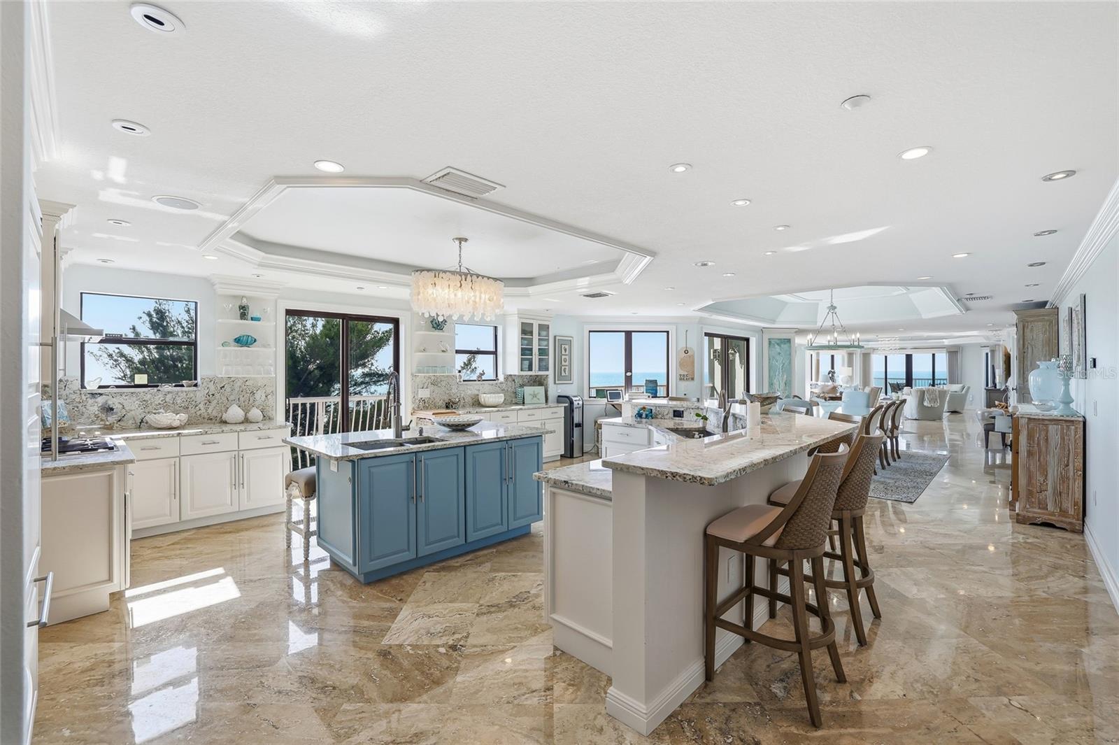 Image 8 of 82 For 19730 Gulf Boulevard 4