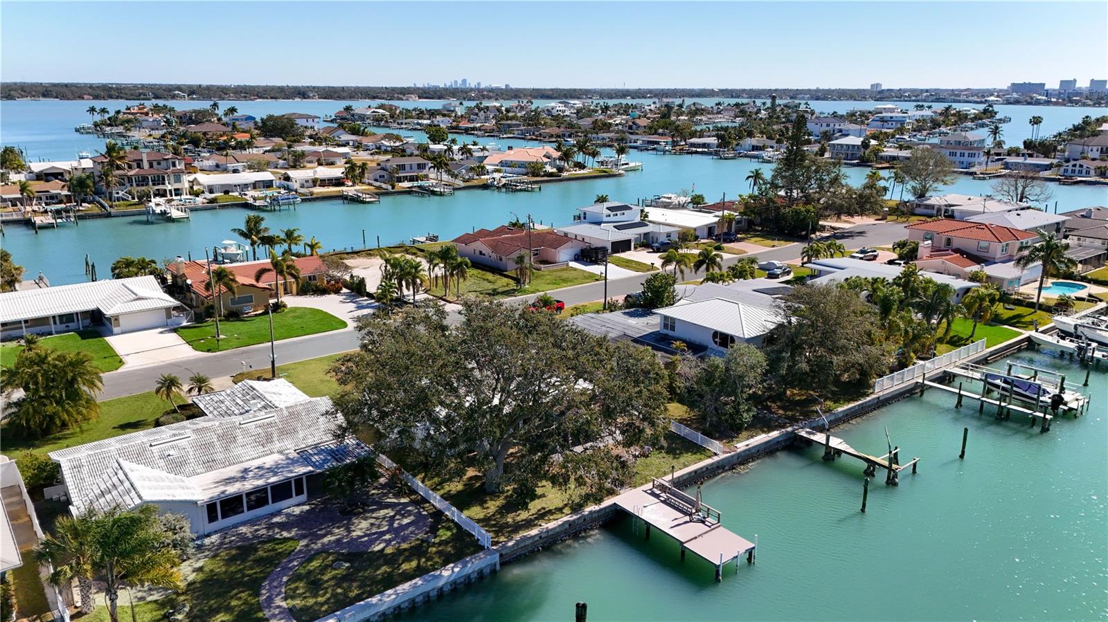 Listing photo id 16 for 11800 6th Street E