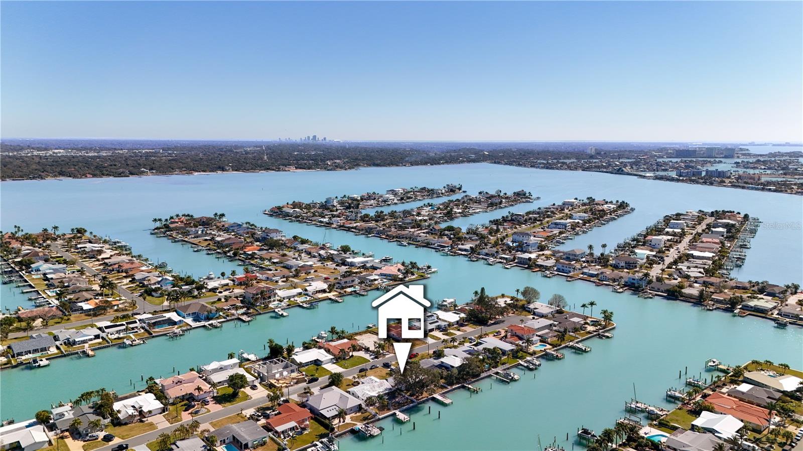 Listing photo id 21 for 11800 6th Street E