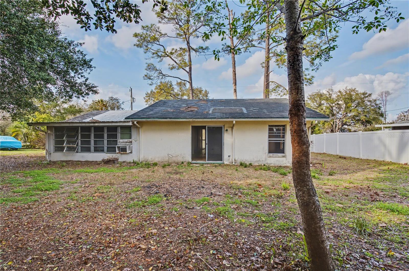Image 15 of 20 For 21528 Honeysuckle Street