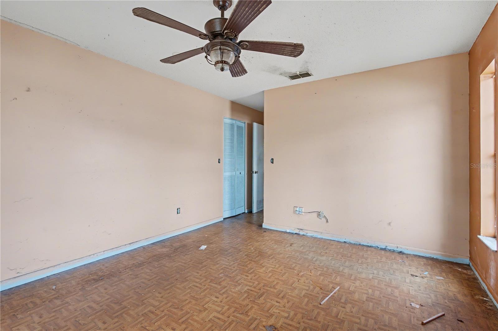 Image 7 of 20 For 21528 Honeysuckle Street