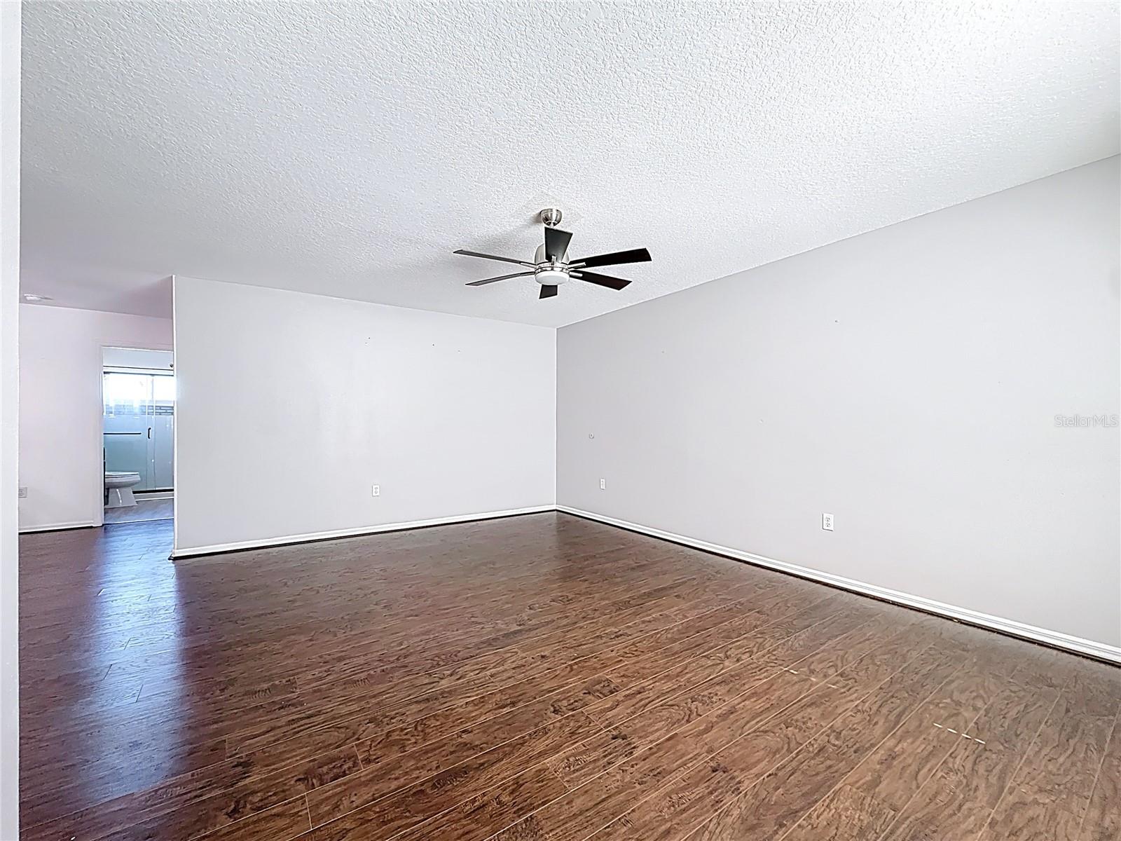 Image 32 of 100 For 380 Rosalind Lane