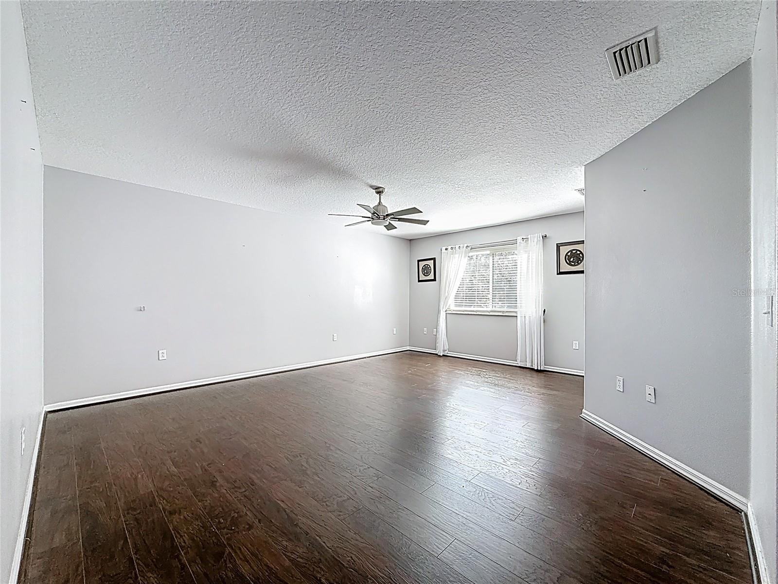 Image 35 of 100 For 380 Rosalind Lane