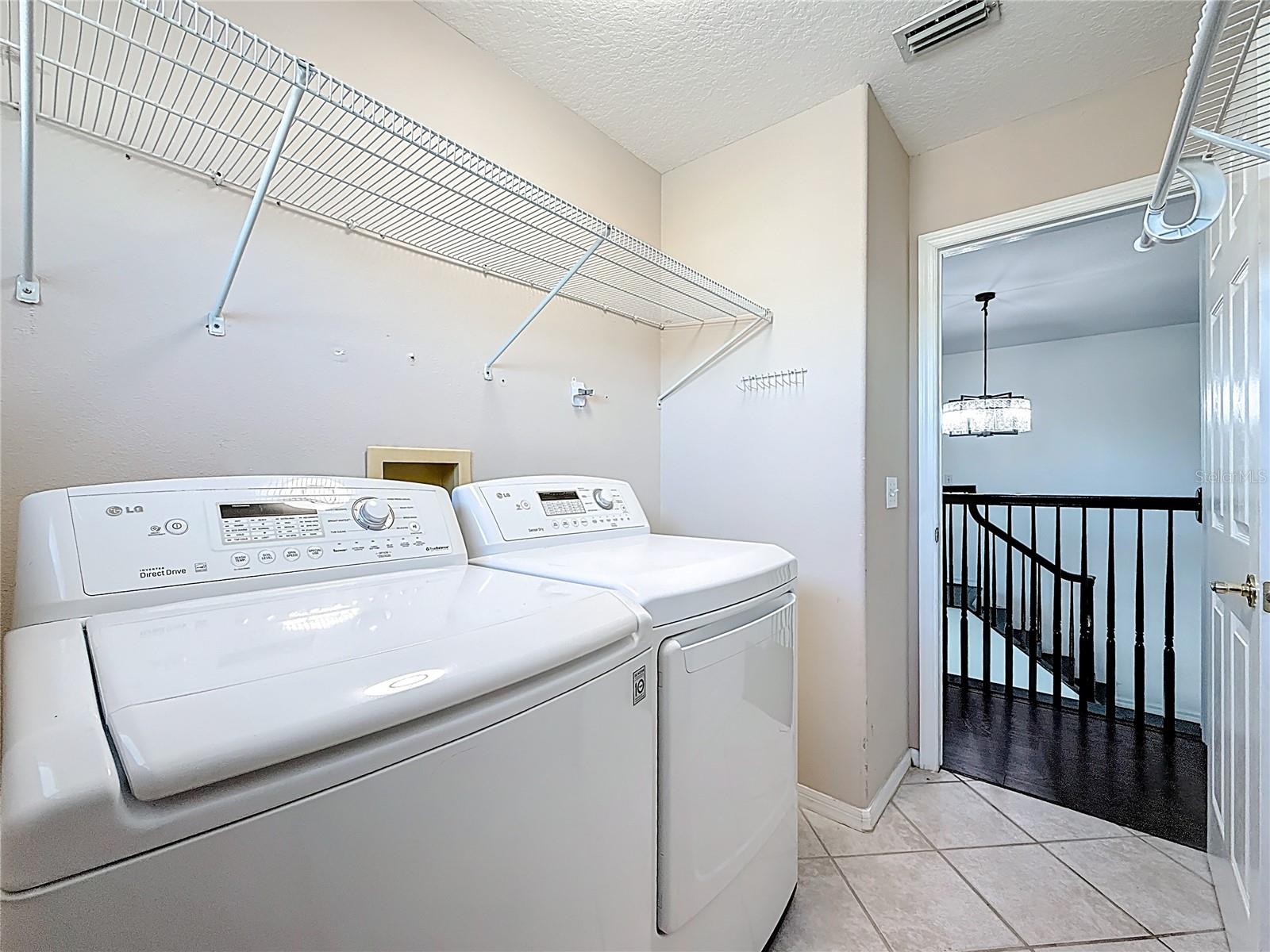 Image 37 of 100 For 380 Rosalind Lane