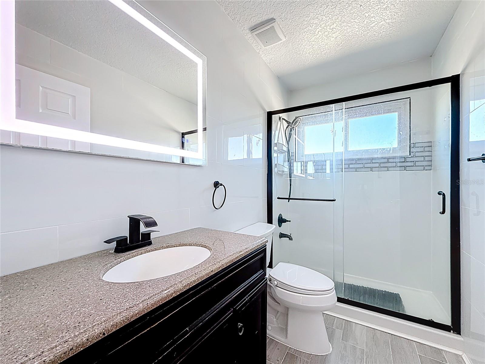 Image 44 of 100 For 380 Rosalind Lane