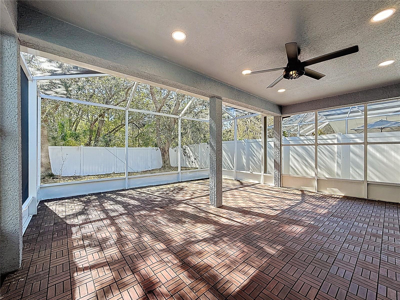 Image 72 of 100 For 380 Rosalind Lane