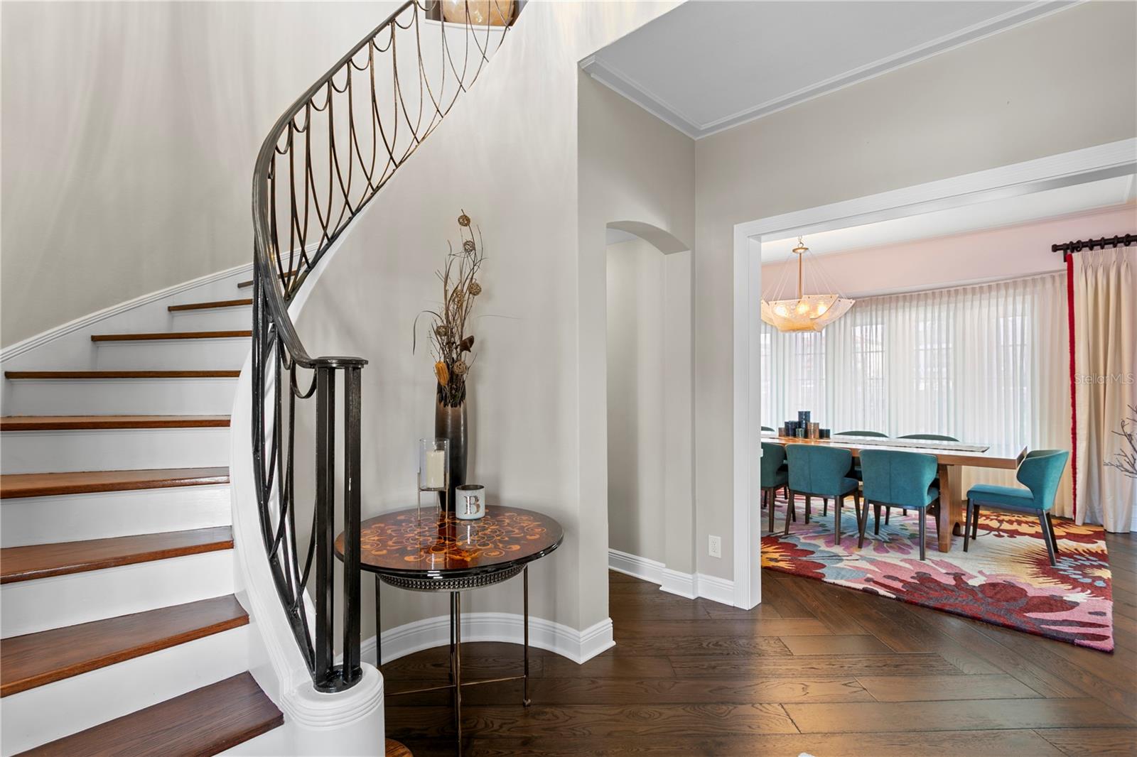 Image 12 of 79 For 1237 Brightwaters Boulevard Ne