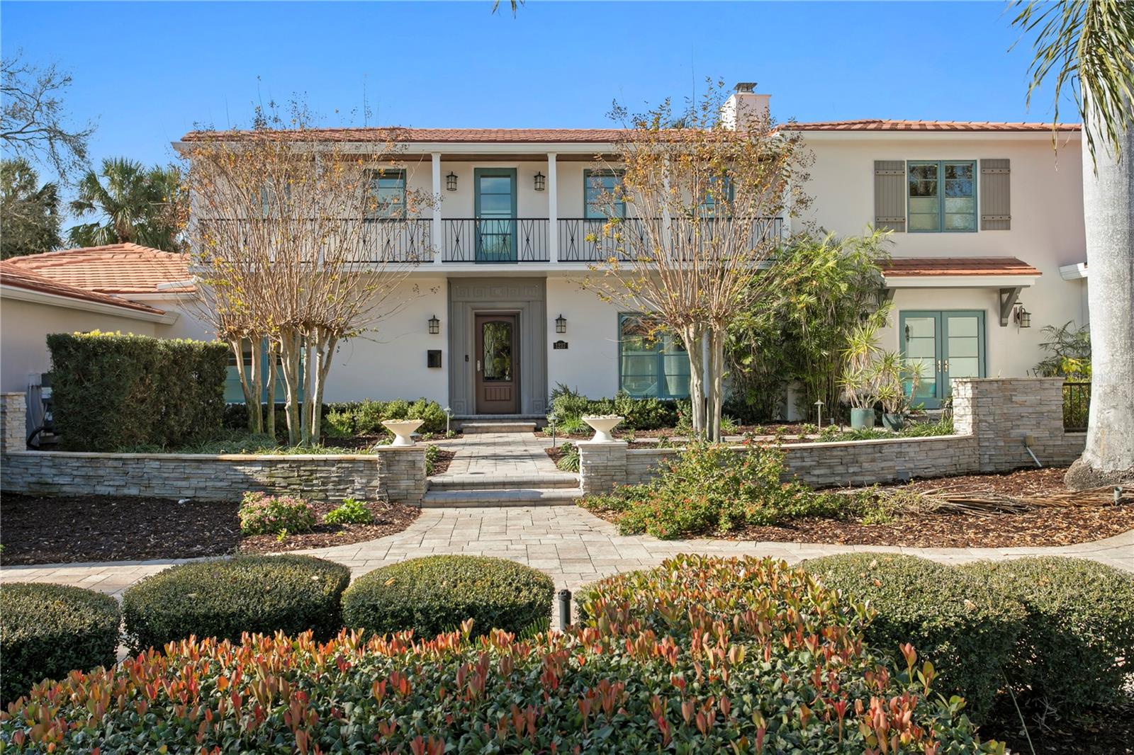 Image 3 of 79 For 1237 Brightwaters Boulevard Ne