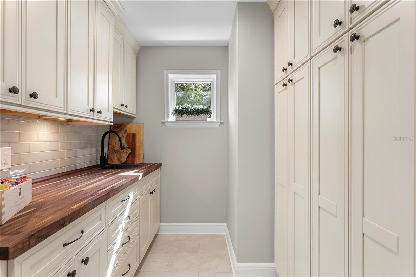 Image 65 of 79 For 1237 Brightwaters Boulevard Ne