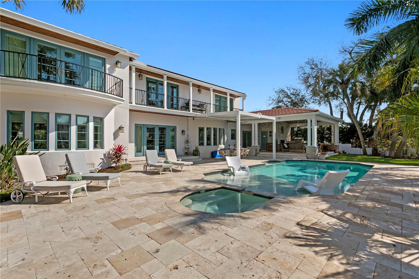 Image 68 of 79 For 1237 Brightwaters Boulevard Ne