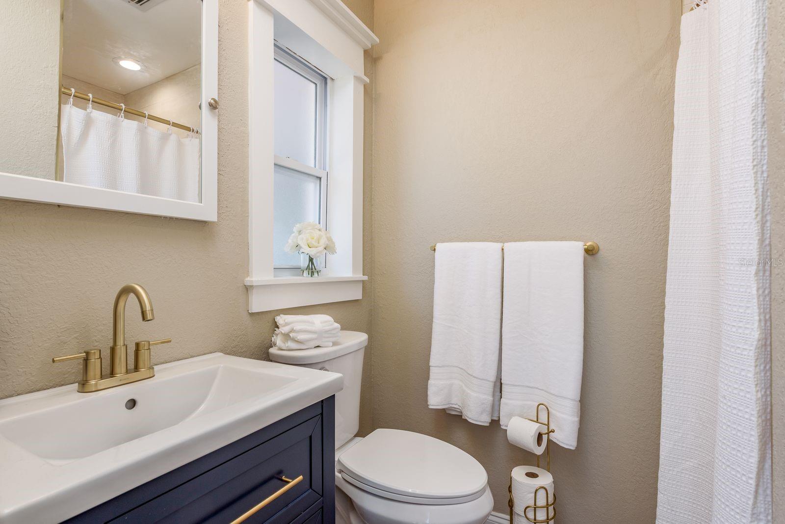 Image 20 of 35 For 6160 22nd Avenue N