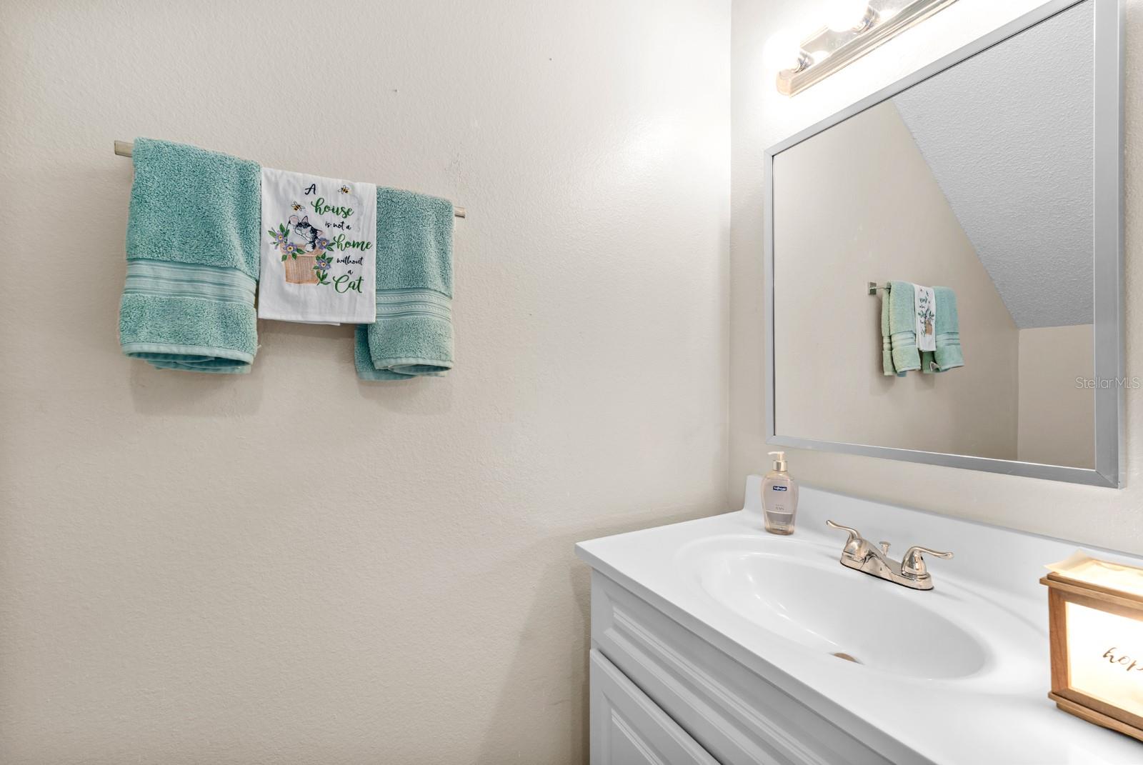 Image 11 of 23 For 7240 Bank Drive 204