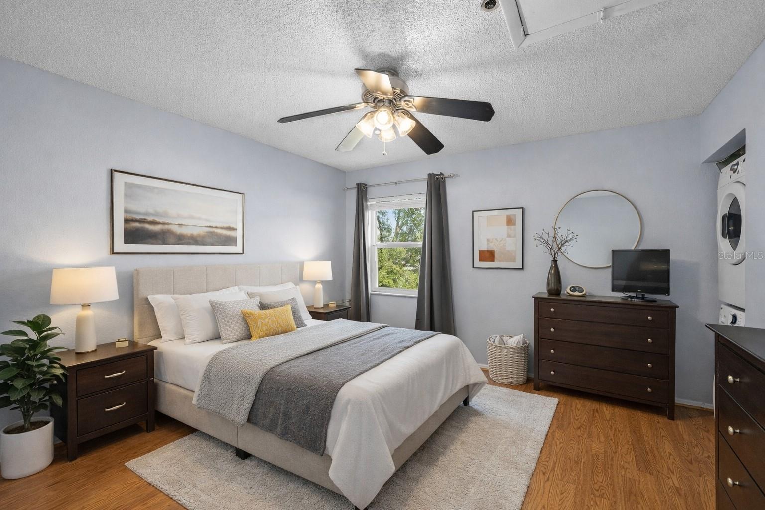 Image 14 of 23 For 7240 Bank Drive 204