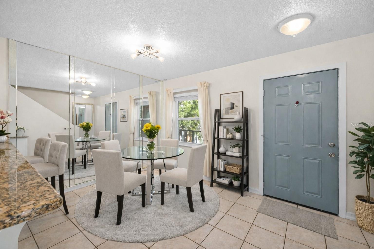 Image 4 of 23 For 7240 Bank Drive 204