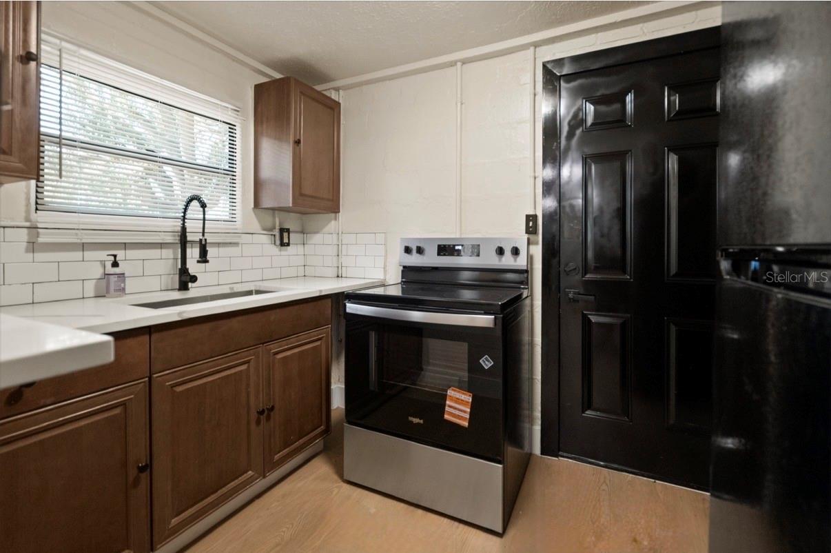 Image 9 of 15 For 1804 Palifox Street