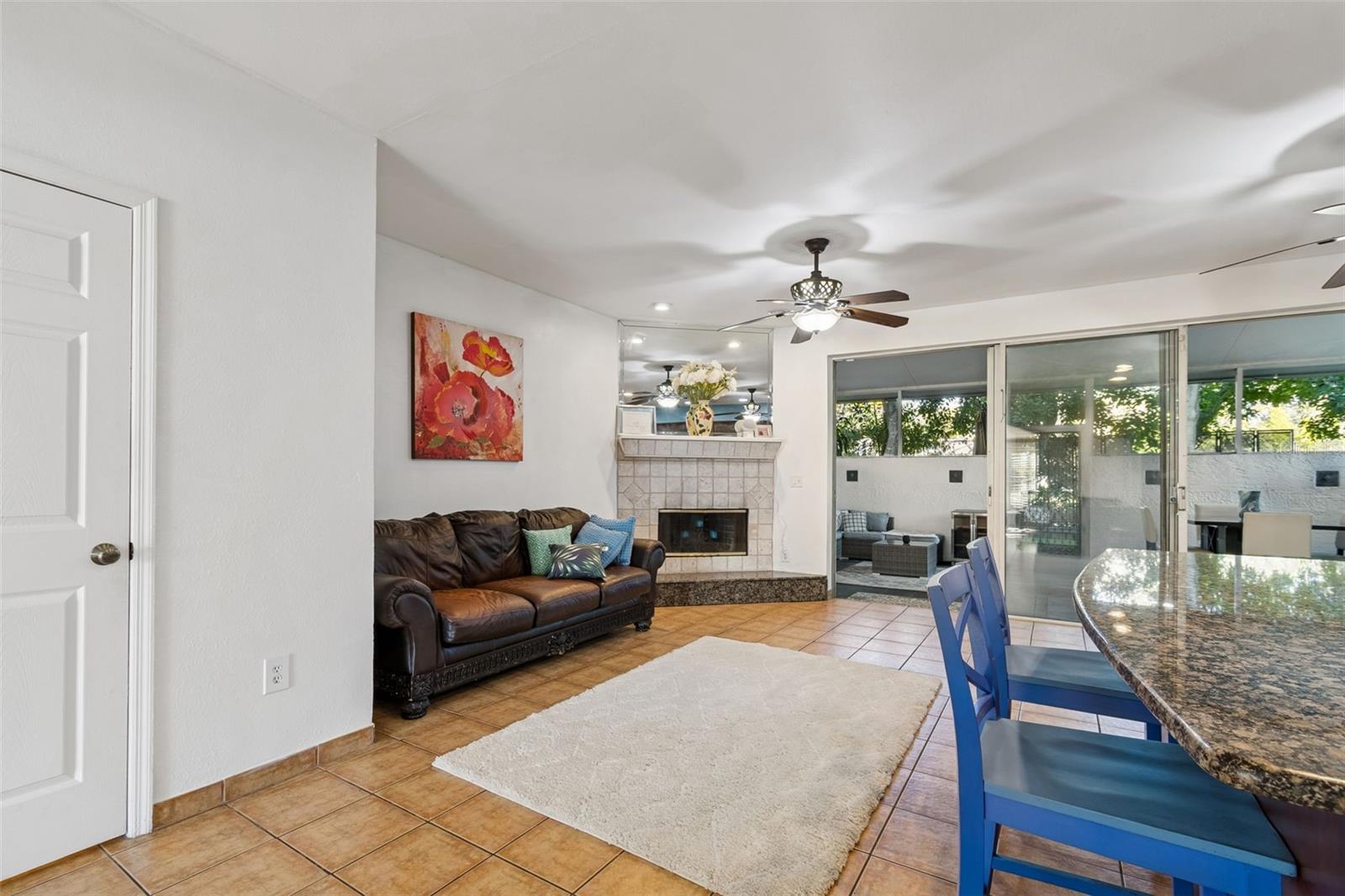 Image 10 of 62 For 2786 Countryside Boulevard 2