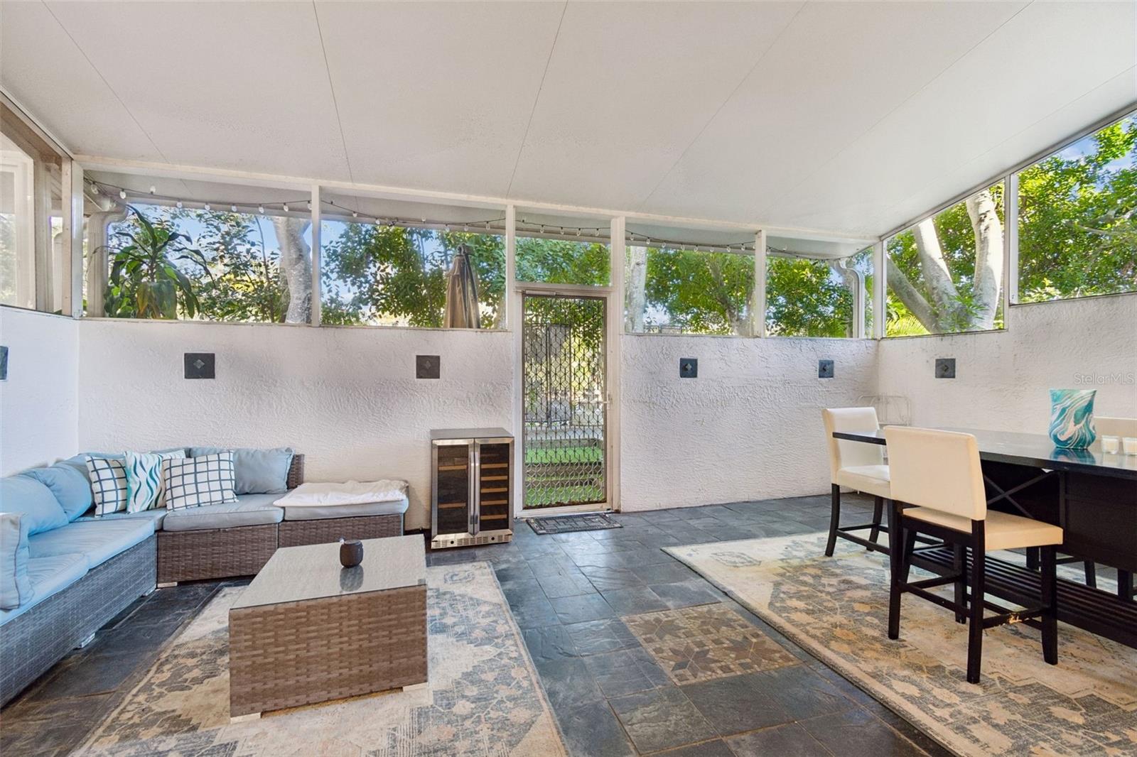 Image 16 of 62 For 2786 Countryside Boulevard 2