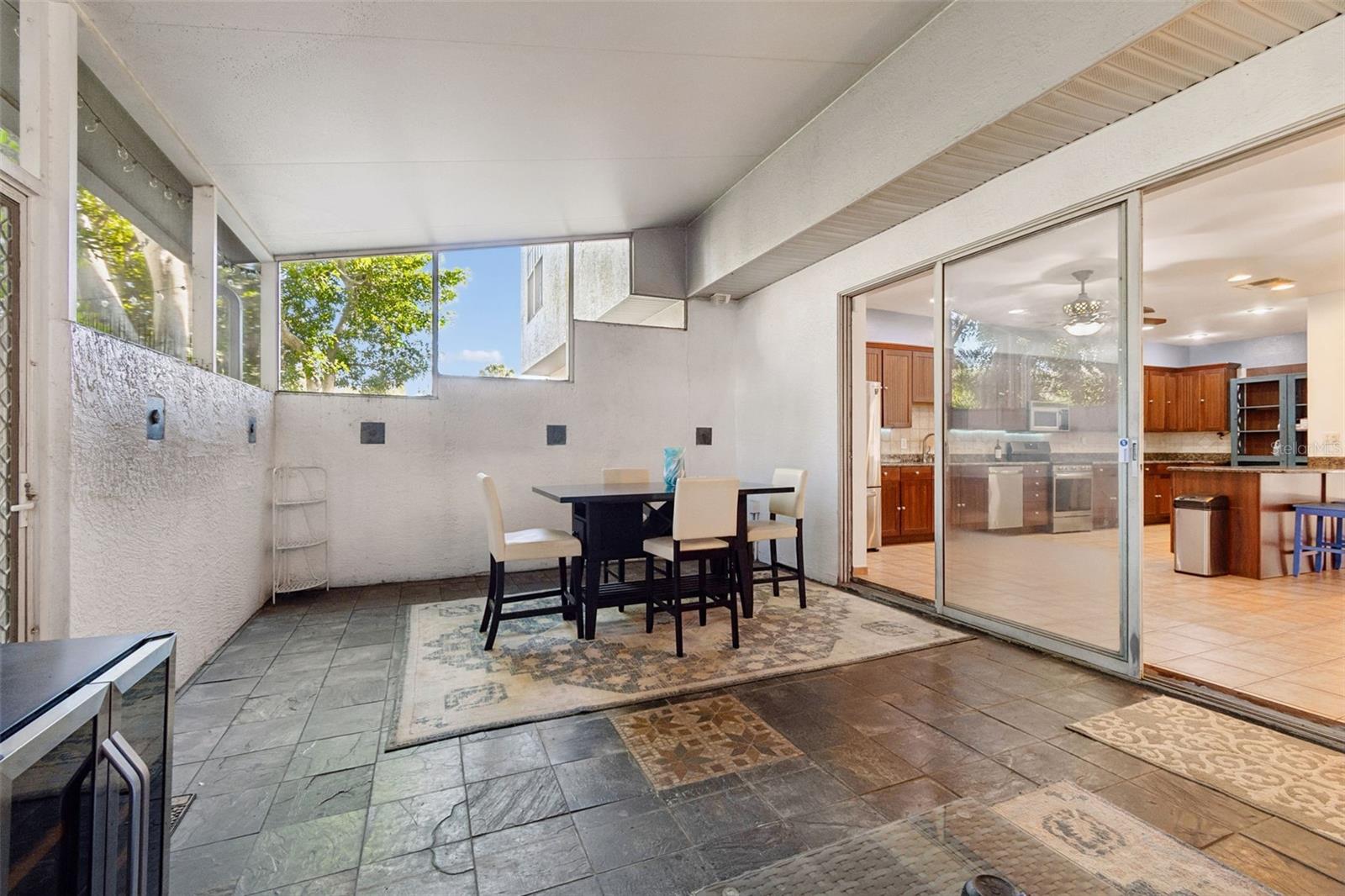 Image 18 of 62 For 2786 Countryside Boulevard 2