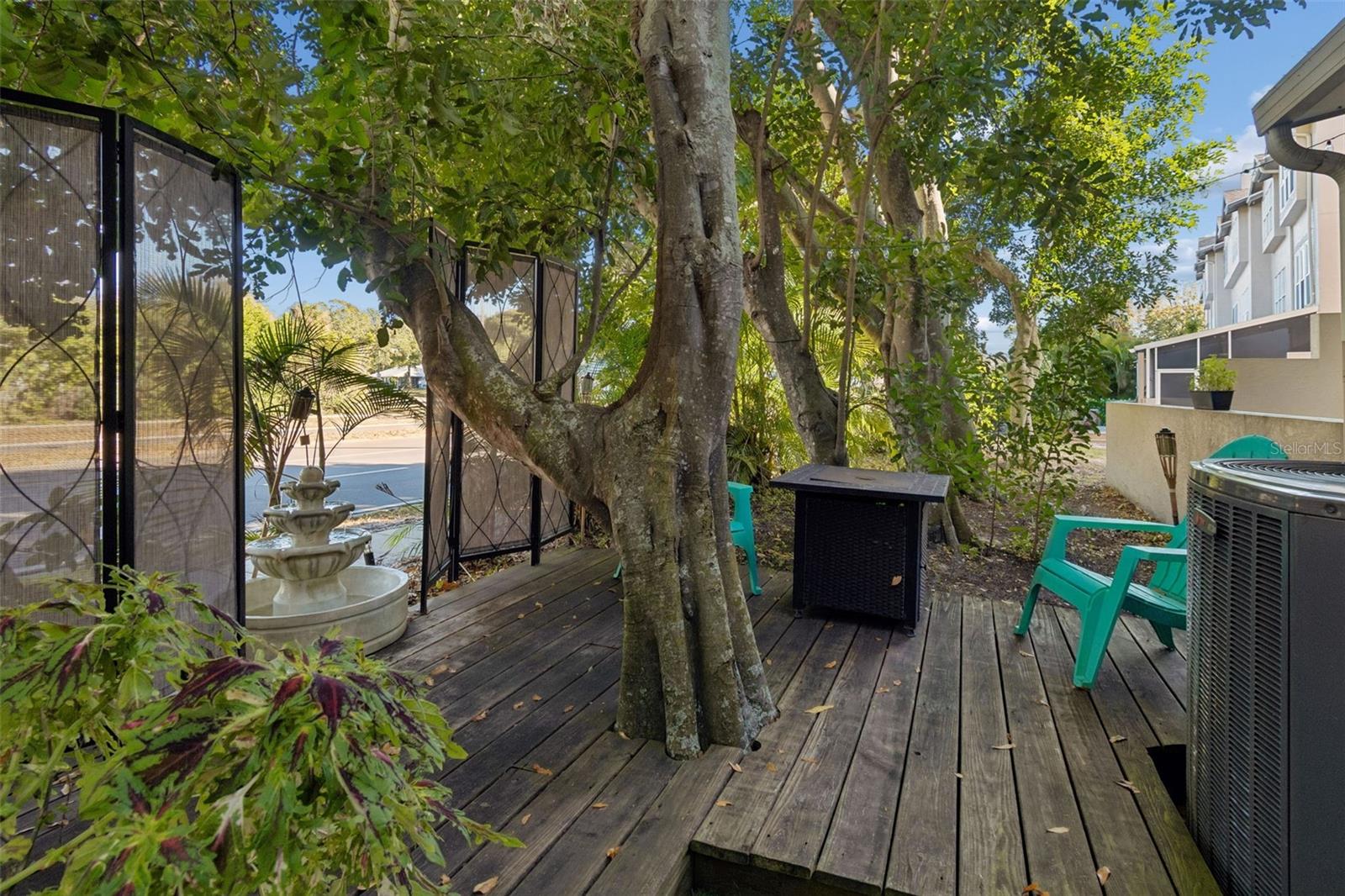 Image 20 of 62 For 2786 Countryside Boulevard 2