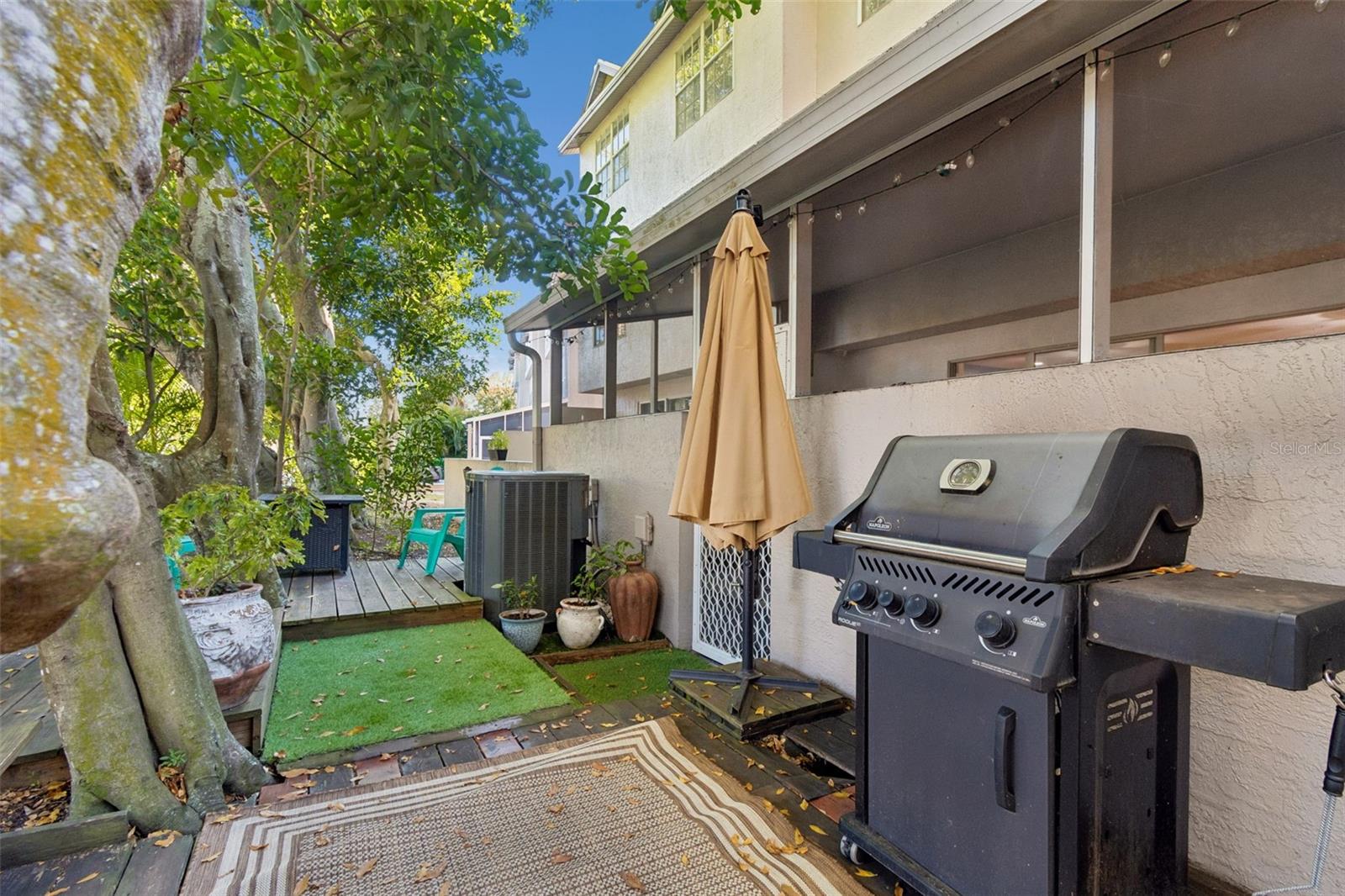 Image 22 of 62 For 2786 Countryside Boulevard 2