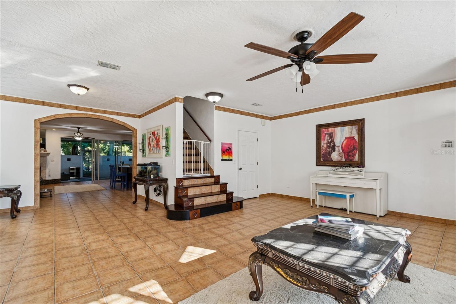 Image 6 of 62 For 2786 Countryside Boulevard 2