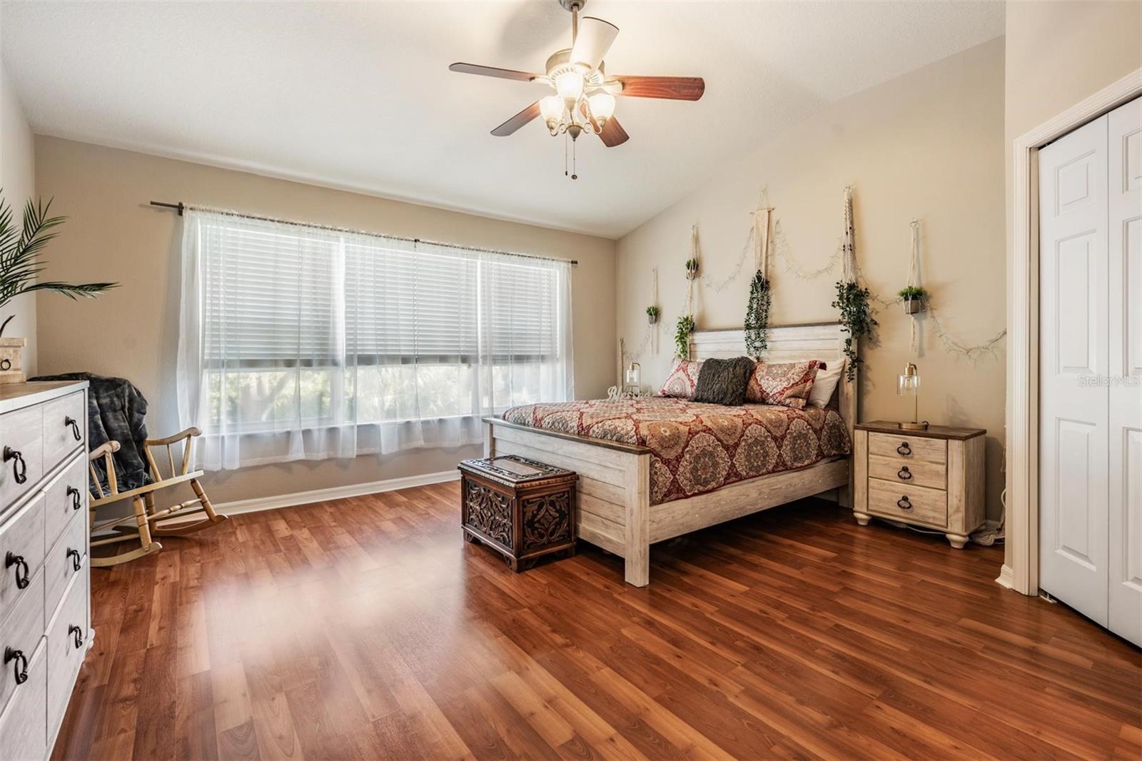 Image 10 of 27 For 2445 Earlswood Court