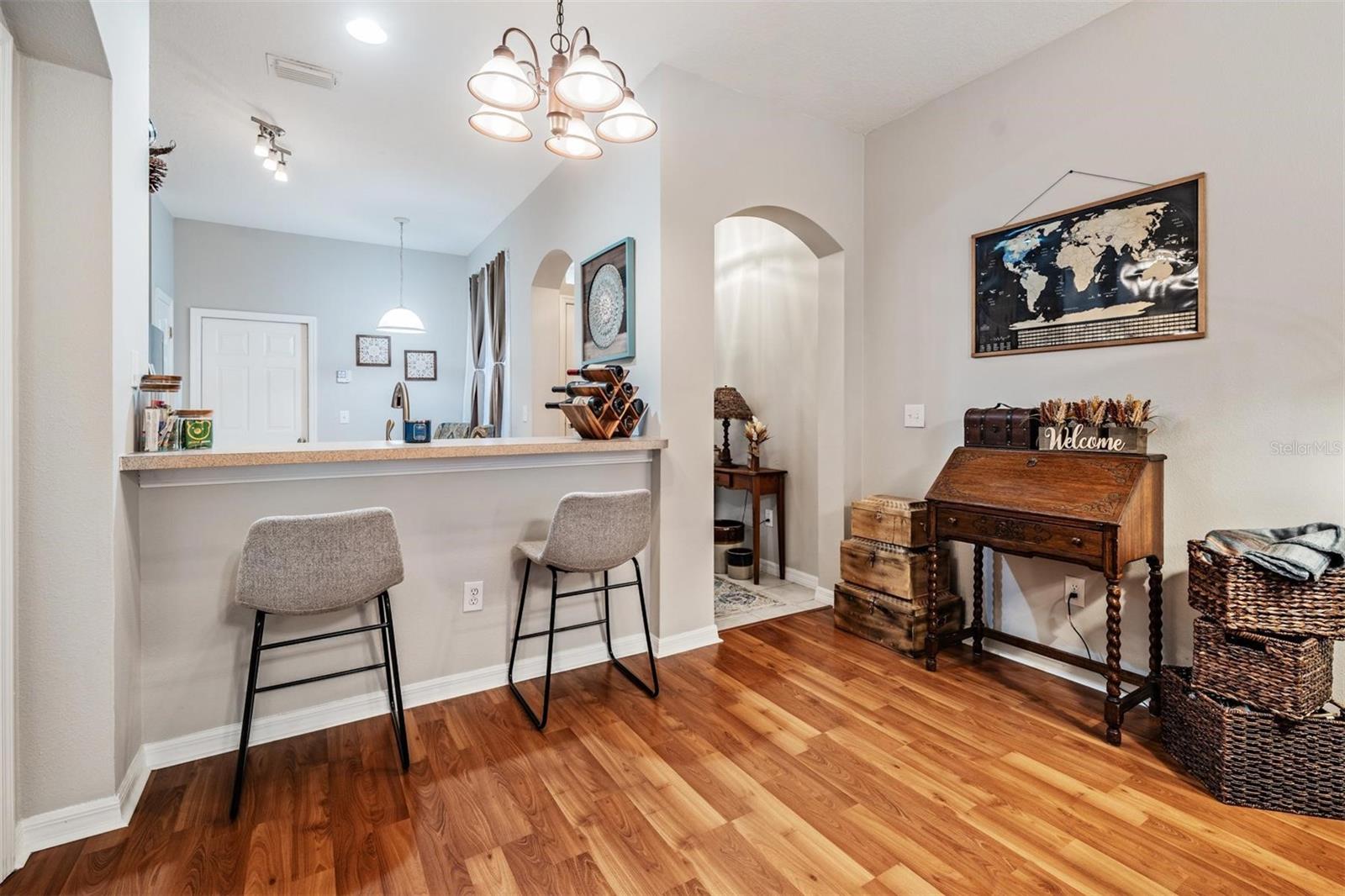 Image 15 of 27 For 2445 Earlswood Court