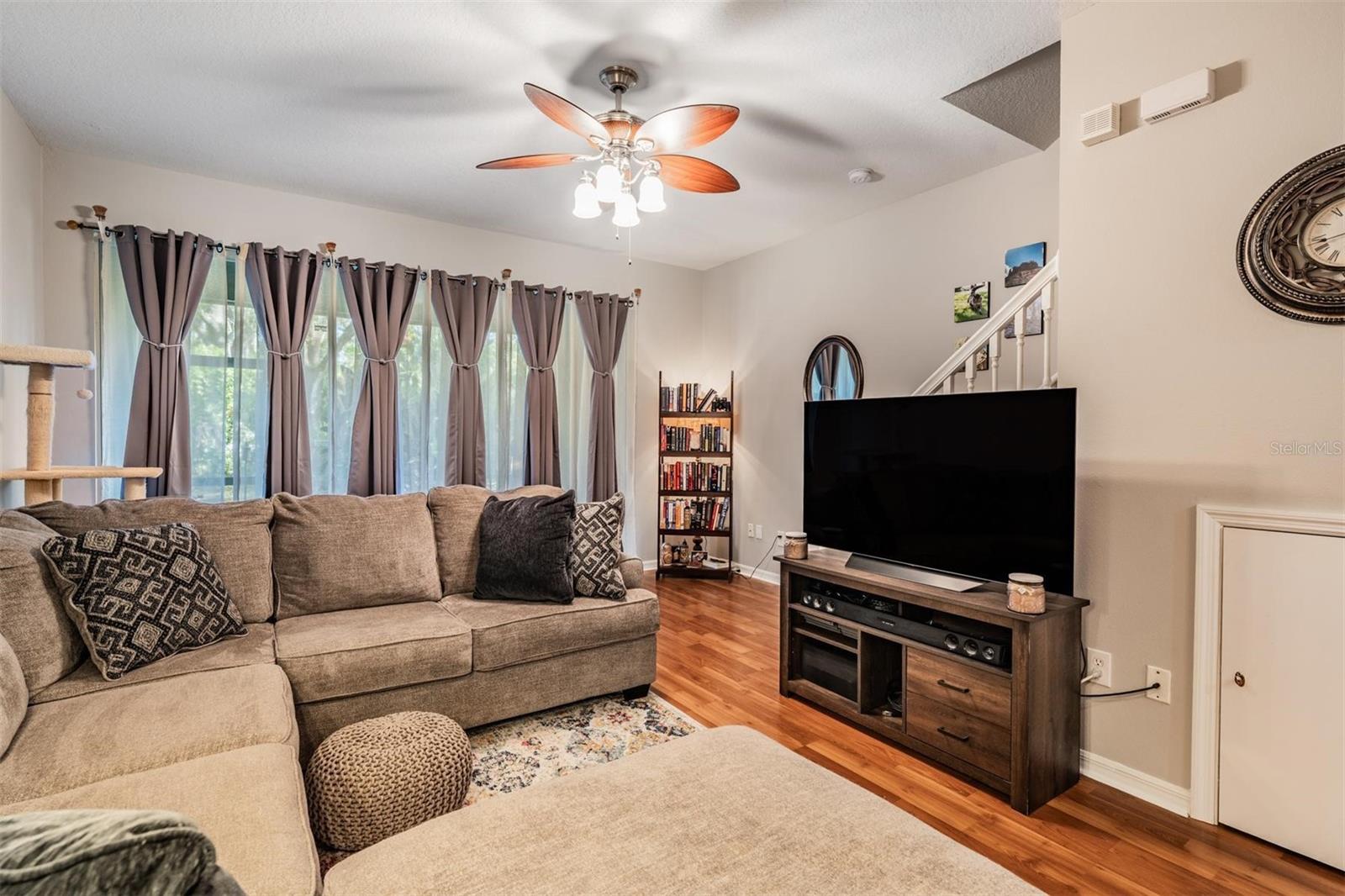 Image 20 of 27 For 2445 Earlswood Court