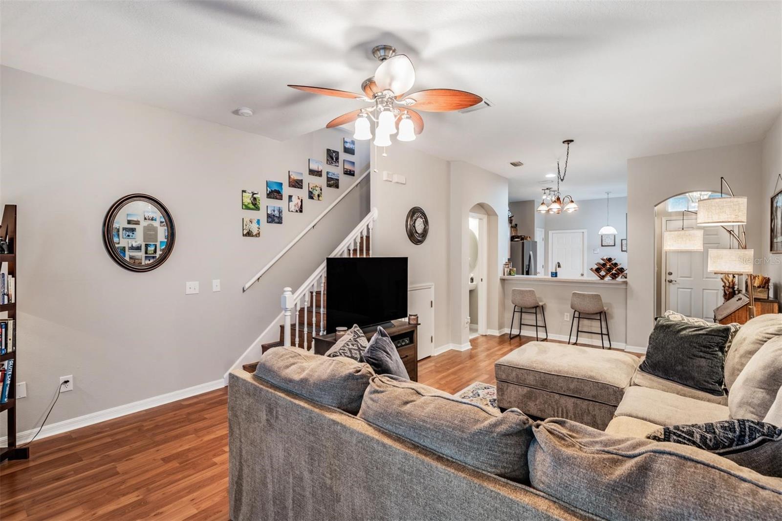 Image 22 of 27 For 2445 Earlswood Court