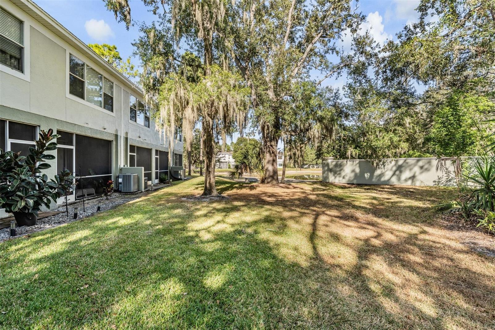 Image 26 of 27 For 2445 Earlswood Court