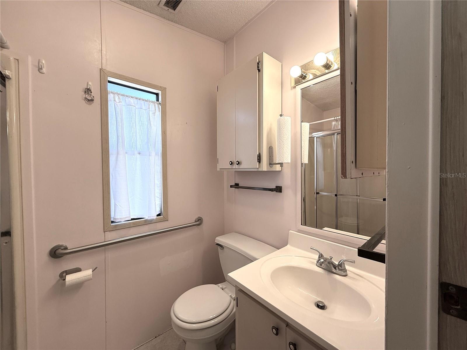 Image 11 of 35 For 108 Saint George Circle