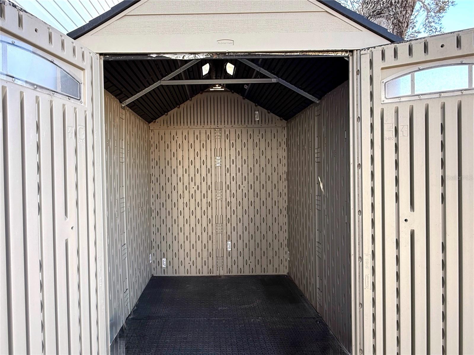 Image 17 of 35 For 108 Saint George Circle