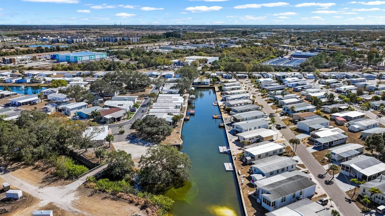 Image 32 of 35 For 108 Saint George Circle