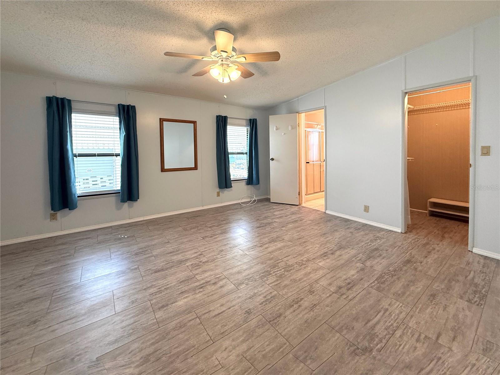 Image 8 of 35 For 108 Saint George Circle