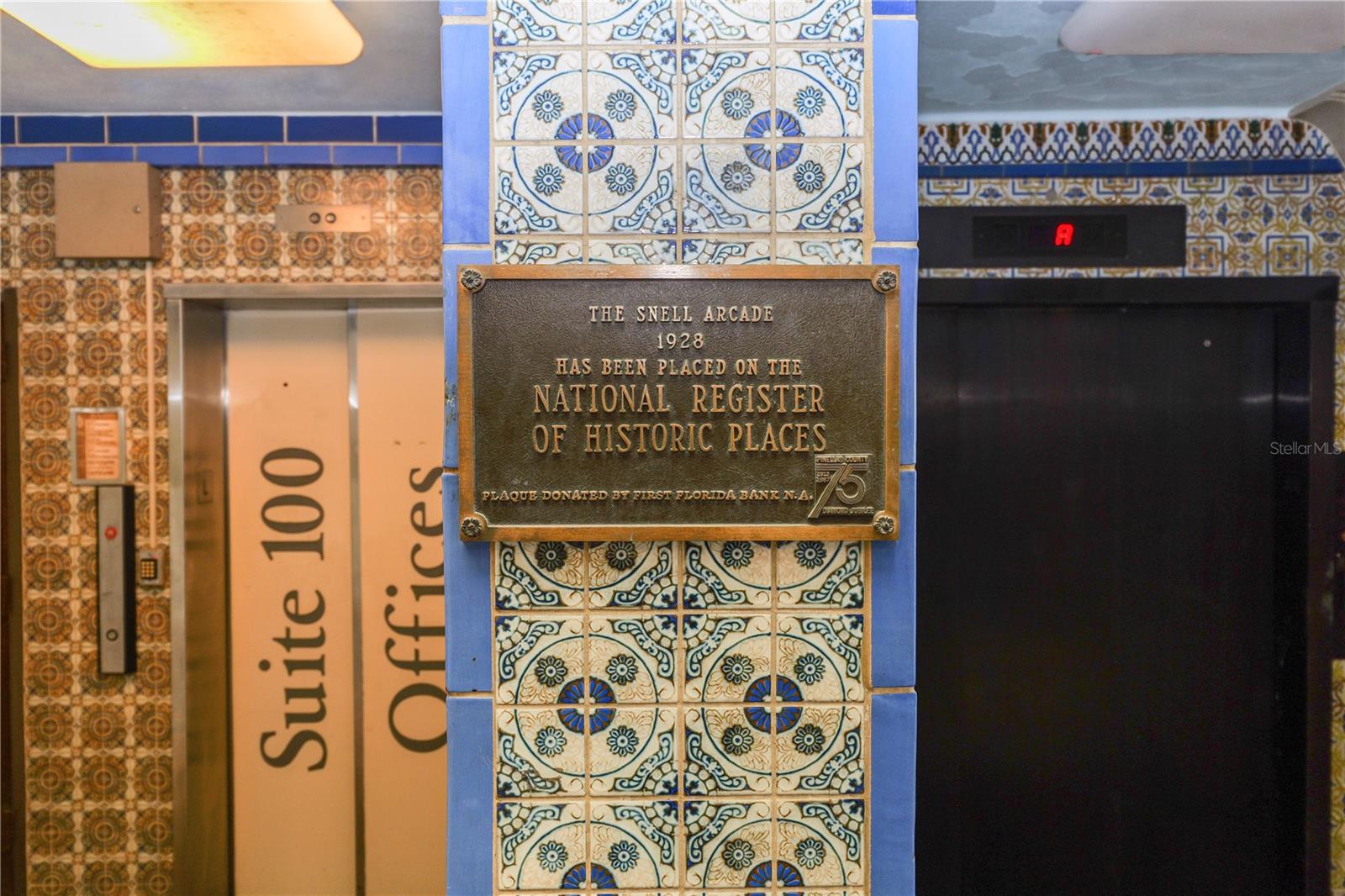 Listing photo id 31 for 405 Central Ave  210