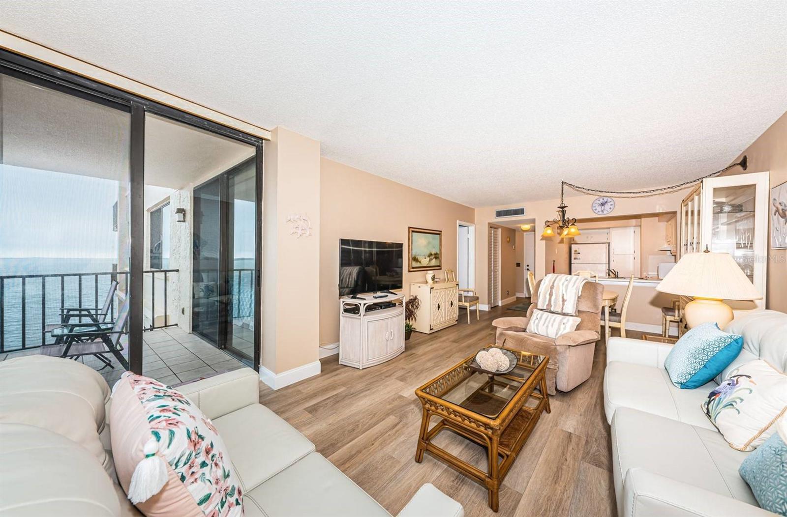 Image 11 of 25 For 6218 Palma Del Mar Boulevard S 507