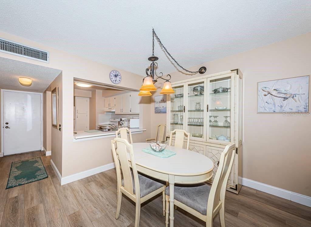 Image 8 of 25 For 6218 Palma Del Mar Boulevard S 507