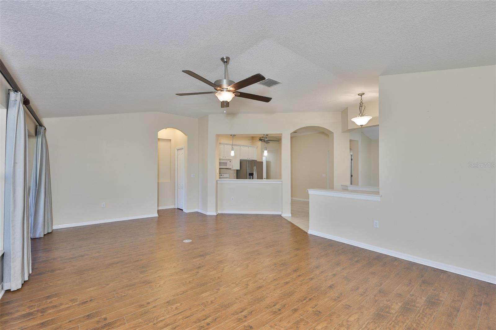 Image 11 of 71 For 2119 Grantham Greens Drive