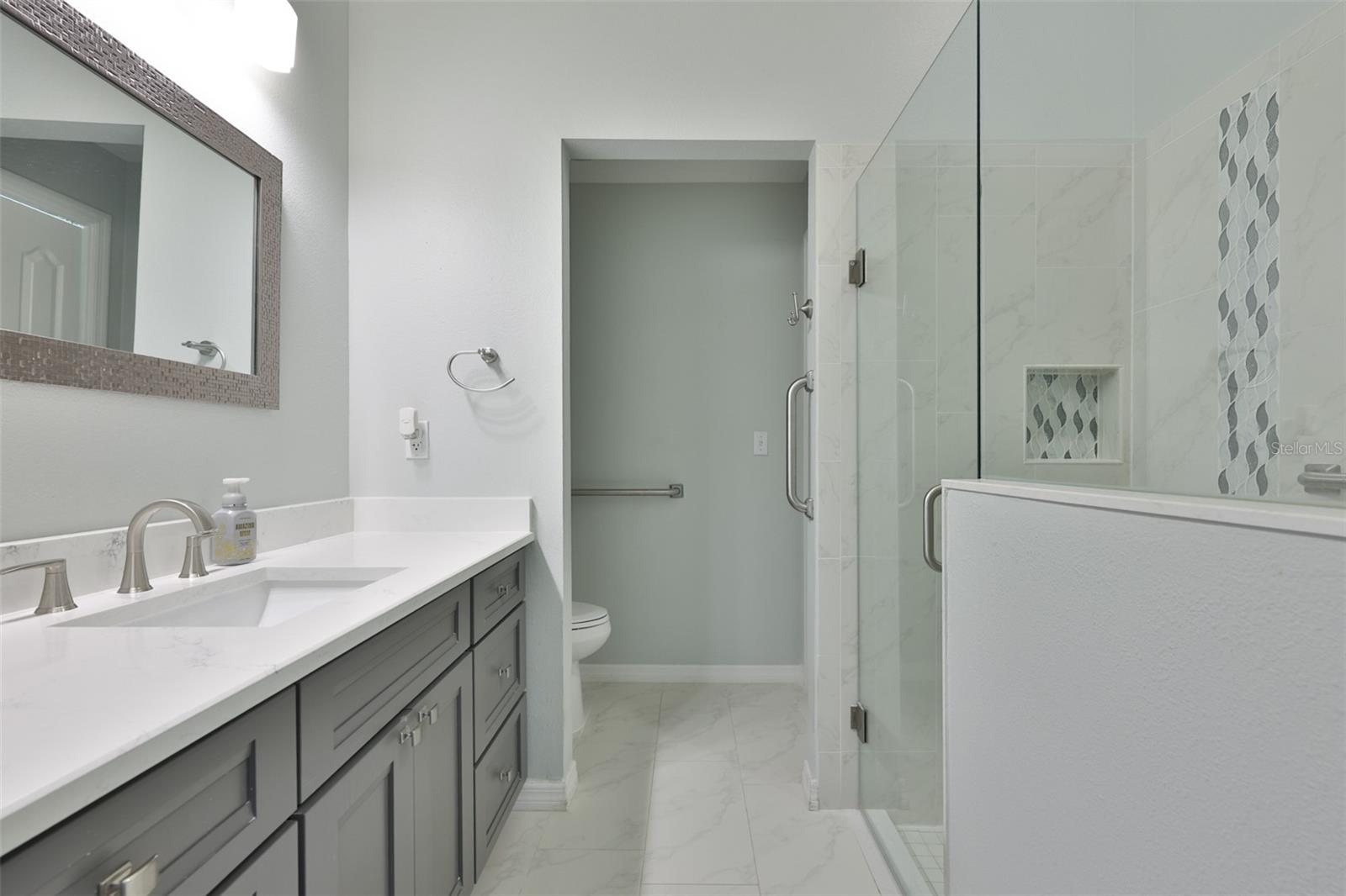 Image 21 of 71 For 2119 Grantham Greens Drive