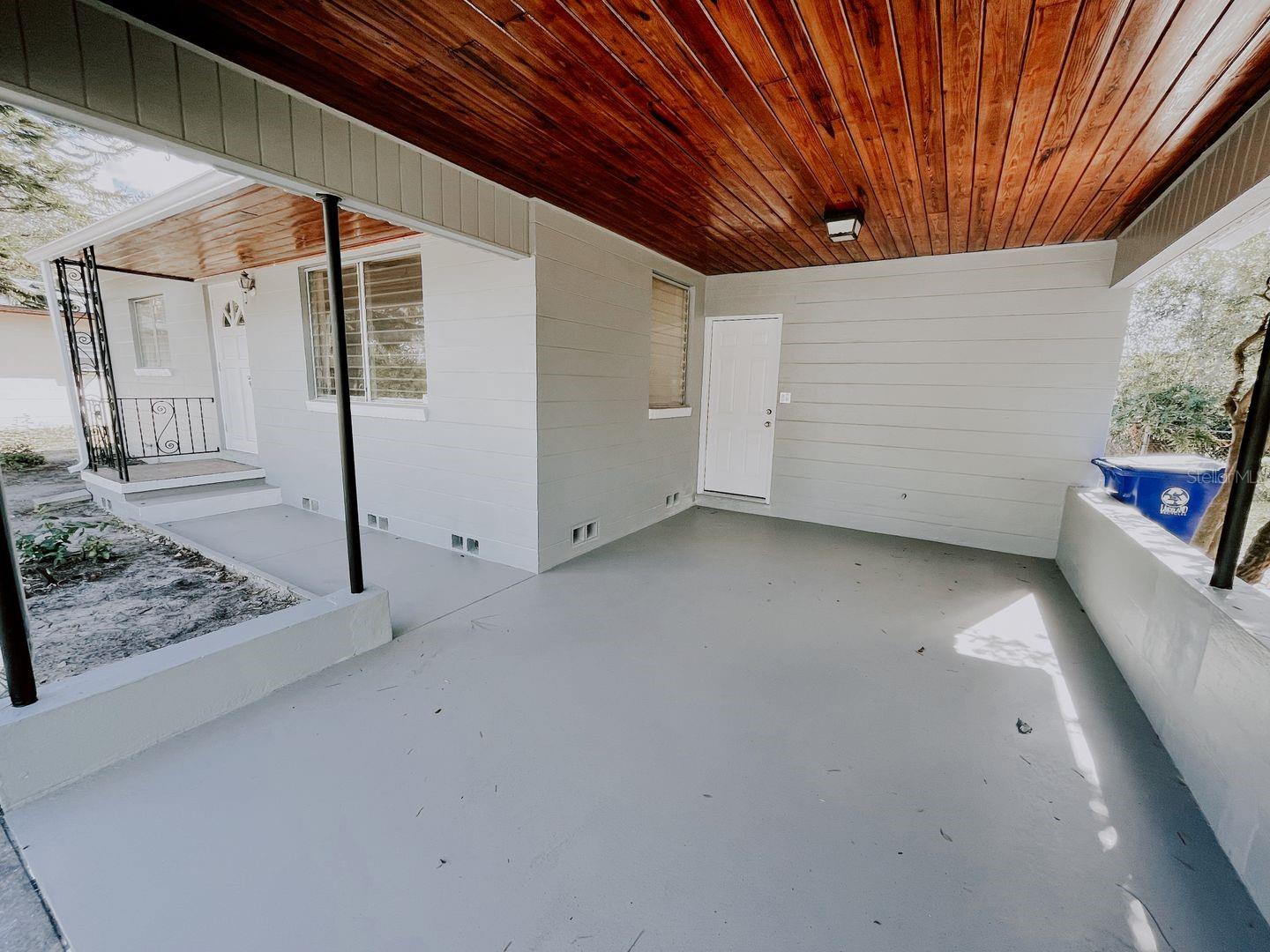 Image 2 of 18 For 318 Carey Place