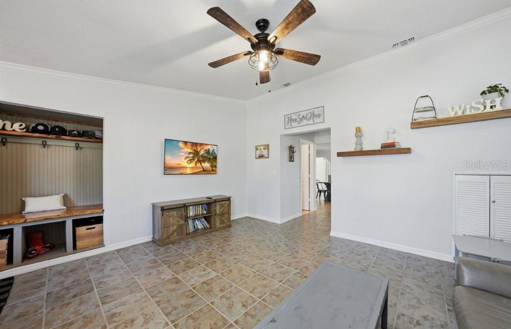 Image 6 of 15 For 4053 Pinstar Terrace