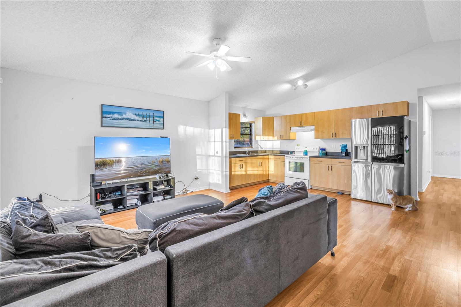 Image 13 of 39 For 3000 Dr Martin Luther King Jr Street S