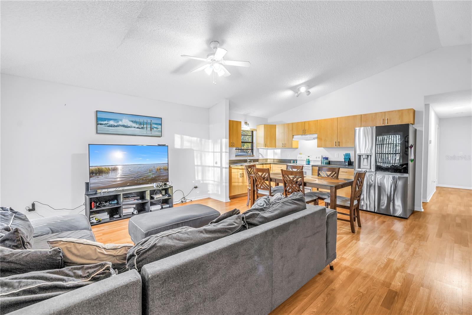 Image 6 of 39 For 3000 Dr Martin Luther King Jr Street S