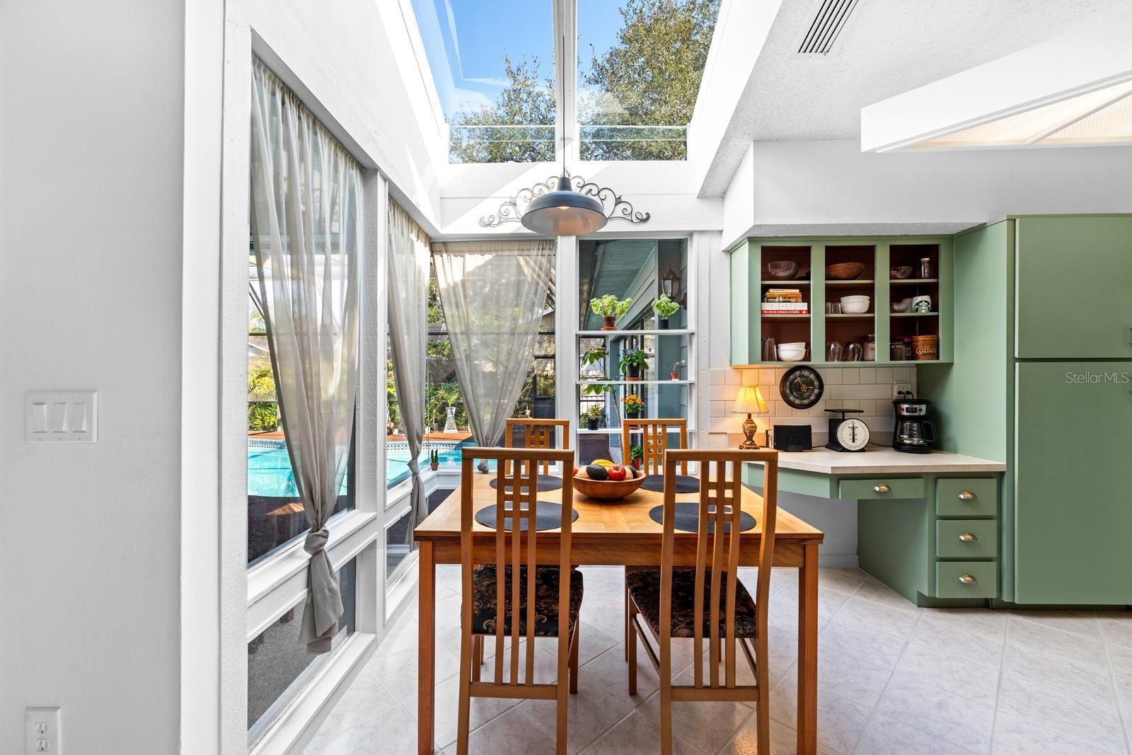 Image 12 of 42 For 625 Fayette Drive S