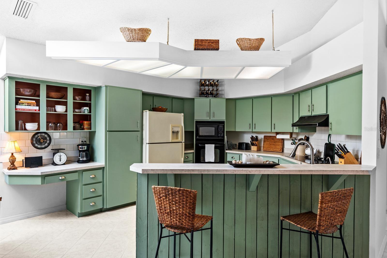 Image 18 of 42 For 625 Fayette Drive S