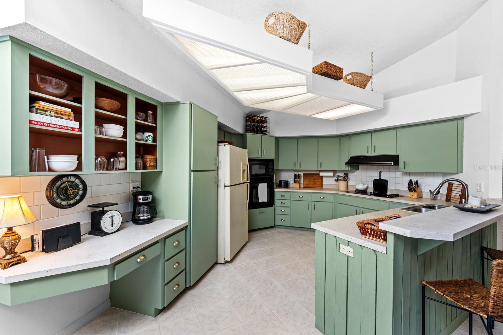 Image 19 of 42 For 625 Fayette Drive S