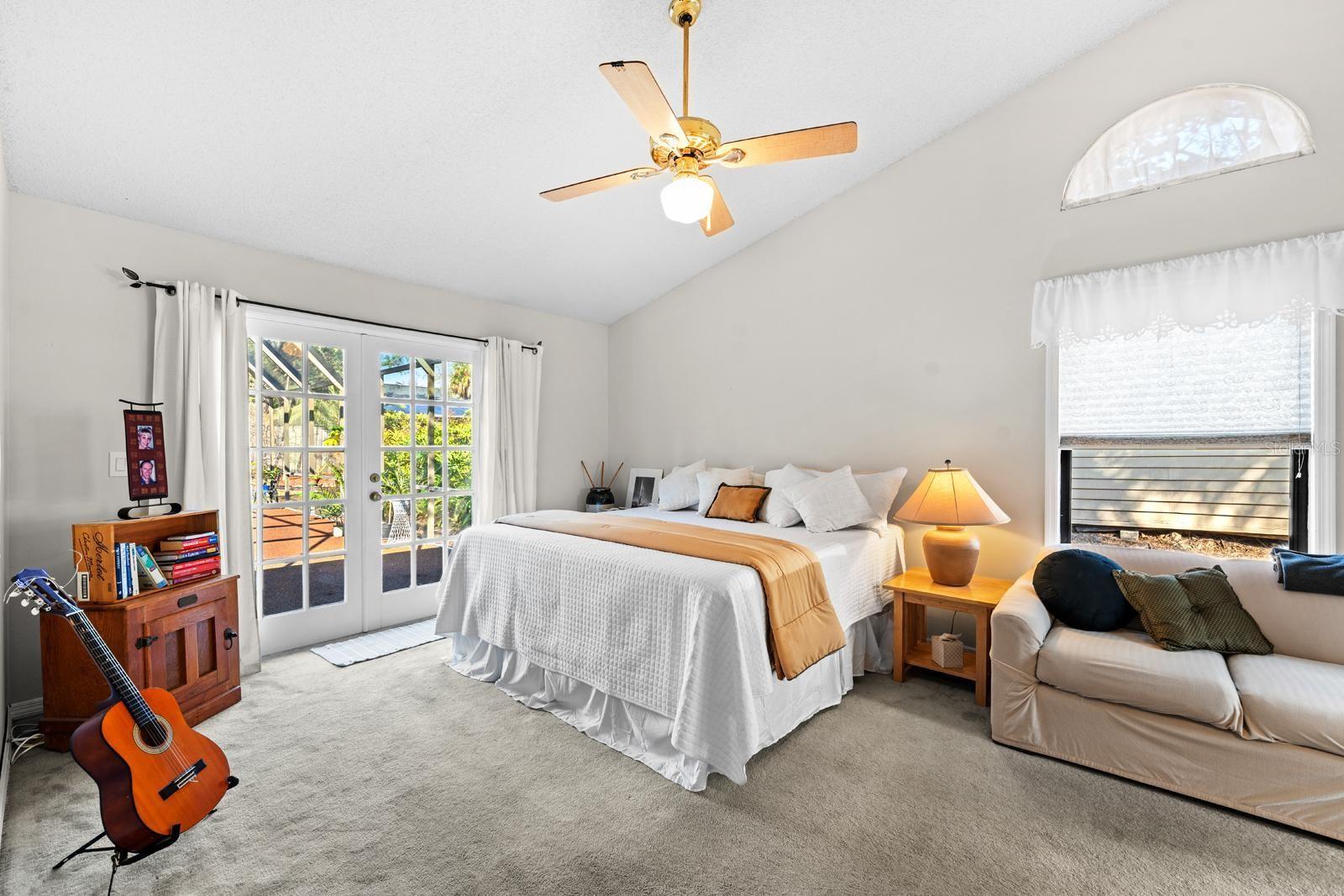 Image 24 of 42 For 625 Fayette Drive S